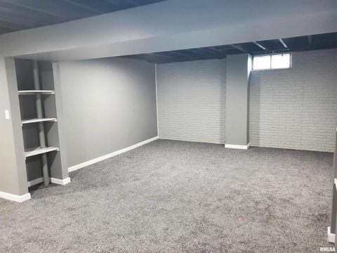 Tiny photo for 2211 WAVELAND Drive, Bettendorf, IA 52722 (MLS # QC4268285)