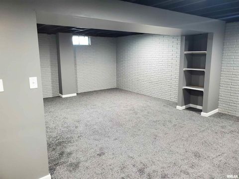 Tiny photo for 2211 WAVELAND Drive, Bettendorf, IA 52722 (MLS # QC4268285)