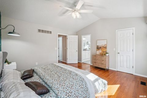 Tiny photo for 4504 GAYMAN Avenue, Davenport, IA 52806 (MLS # QC4268560)