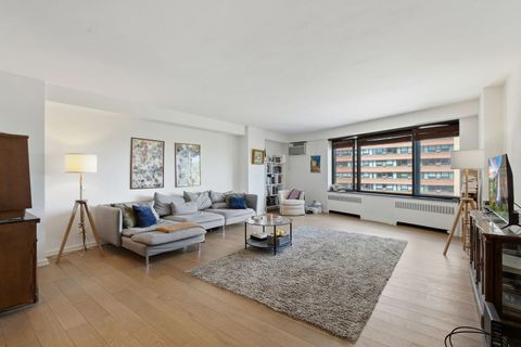 Tiny photo for 3100 N Lake Shore Drive #601, Chicago, IL 60657 (MLS # 12688459)