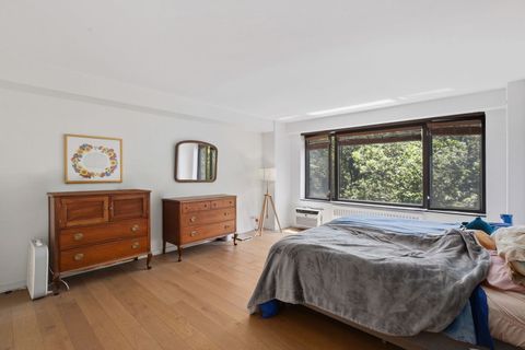 Tiny photo for 3100 N Lake Shore Drive #601, Chicago, IL 60657 (MLS # 12688459)