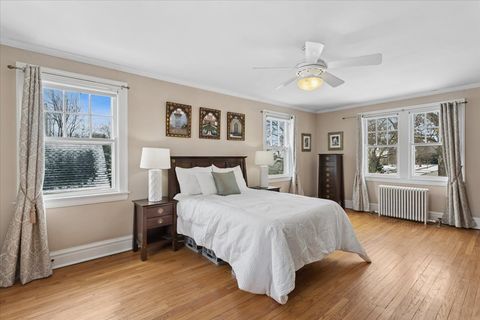 Tiny photo for 435 N Garfield Avenue, Hinsdale, IL 60521 (MLS # 12564022)