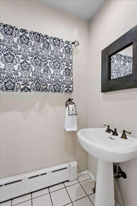 Tiny photo for 435 N Garfield Avenue, Hinsdale, IL 60521 (MLS # 12564022)