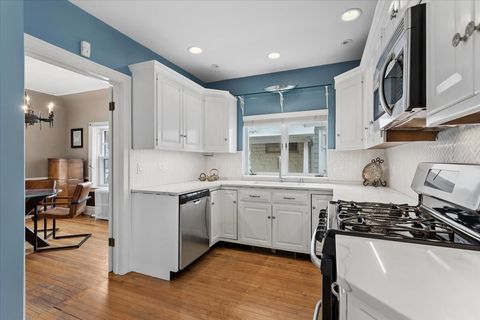 Tiny photo for 435 N Garfield Avenue, Hinsdale, IL 60521 (MLS # 12564022)