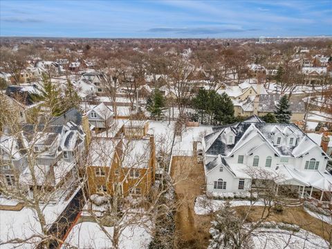 Tiny photo for 435 N Garfield Avenue, Hinsdale, IL 60521 (MLS # 12564022)