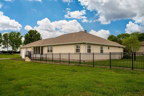 Tiny photo for 2717 Carnoustie Drive, Marion, IL 62959 (MLS # 12628744)