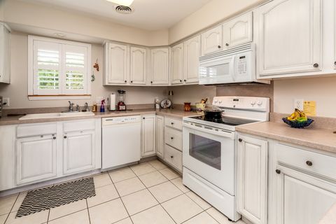 Tiny photo for 2717 Carnoustie Drive, Marion, IL 62959 (MLS # 12628744)