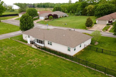 Tiny photo for 2717 Carnoustie Drive, Marion, IL 62959 (MLS # 12628744)