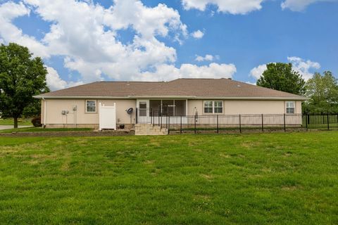 Tiny photo for 2717 Carnoustie Drive, Marion, IL 62959 (MLS # 12628744)