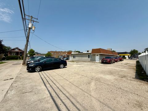 Tiny photo for 8743 Ogden Avenue, Lyons, IL 60534 (MLS # 12395255)