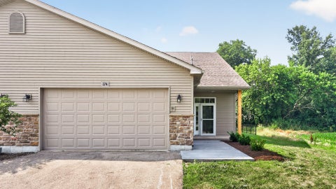 Tiny photo for 366 Millbridge Drive, Sycamore, IL 60178 (MLS # 12705571)