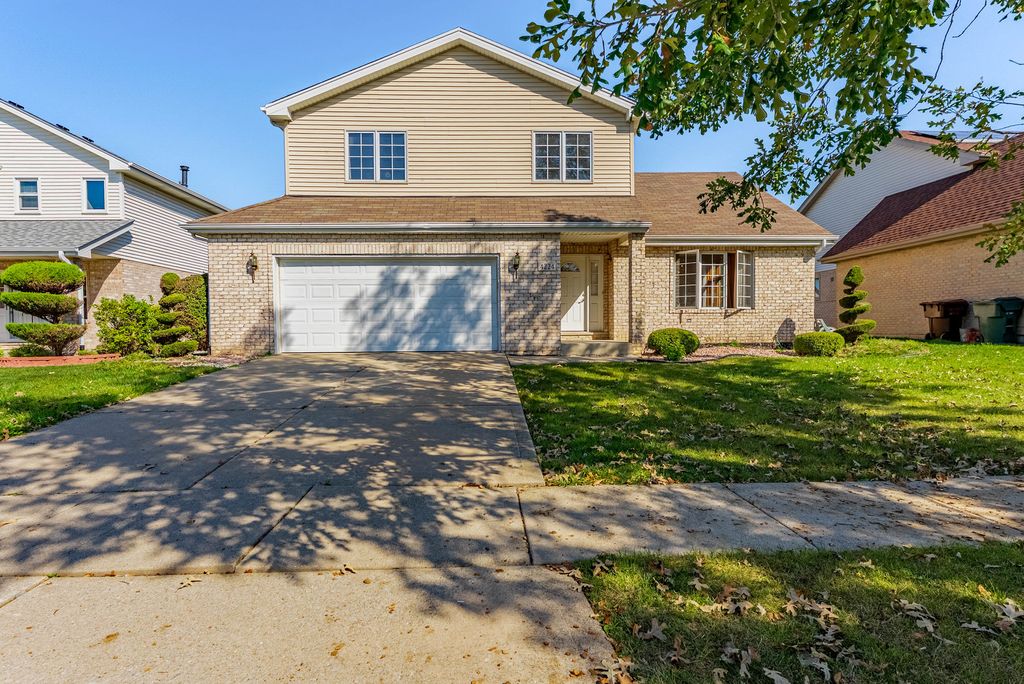 Photo for 4224 185th Place, Country Club Hills, IL 60478 (MLS # 12487053)