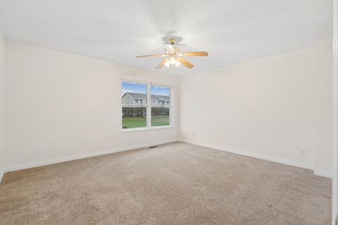 Tiny photo for 2315 E 57th Street, Davenport, IA 52807 (MLS # 12607751)