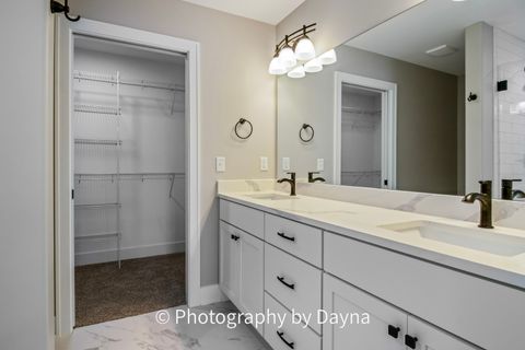 Tiny photo for 902 Lange Avenue, Beecher, IL 60401 (MLS # 12514479)