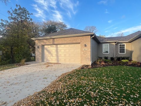 Tiny photo for 902 Lange Avenue, Beecher, IL 60401 (MLS # 12514479)