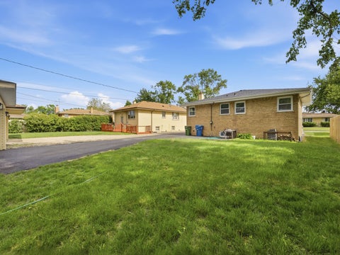 Tiny photo for 5544 Oakdale Drive, Oak Lawn, IL 60453 (MLS # 12690969)