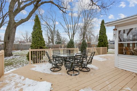 A home in Elk Grove Village