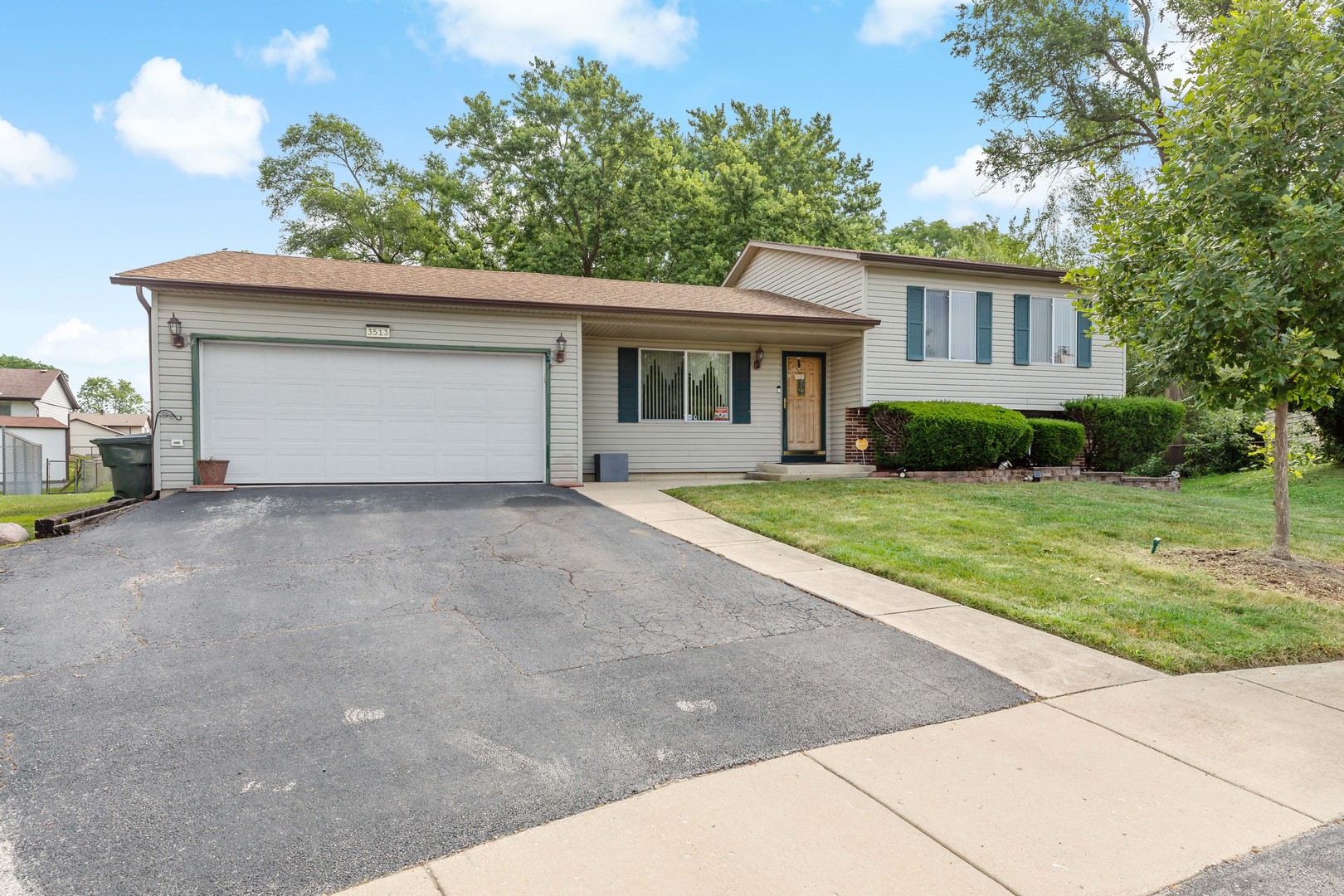 3513 Bordeaux Court