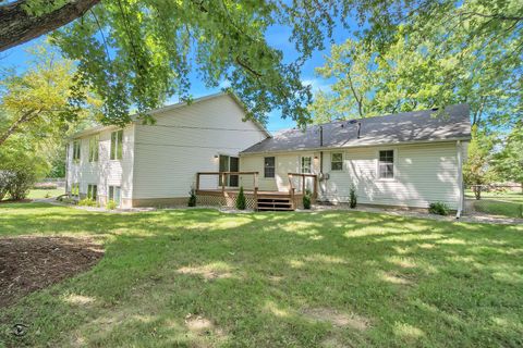 Tiny photo for 830 W River Street, Bourbonnais, IL 60914 (MLS # 12506147)