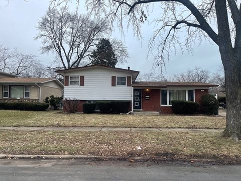 Tiny photo for 705 W Fitzhenry Court, Glenwood, IL 60425 (MLS # 12542084)