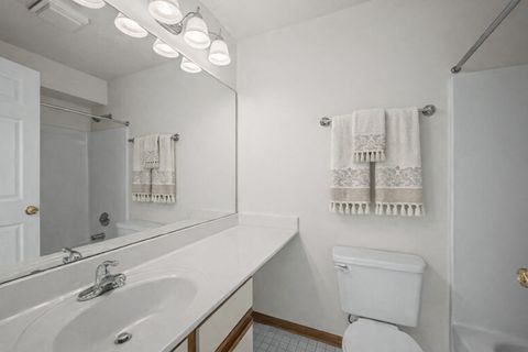 Tiny photo for 611 Hapsfield Lane #100, Buffalo Grove, IL 60089 (MLS # 12620396)