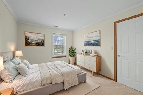 Tiny photo for 611 Hapsfield Lane #100, Buffalo Grove, IL 60089 (MLS # 12620396)