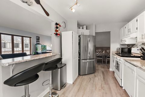 Tiny photo for 17565 Windsor Parkway, Tinley Park, IL 60487 (MLS # 12537814)