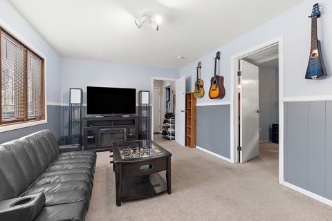 Tiny photo for 17565 Windsor Parkway, Tinley Park, IL 60487 (MLS # 12537814)