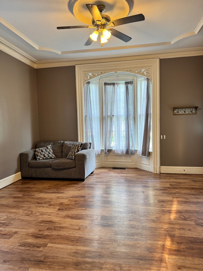 300 9th Street