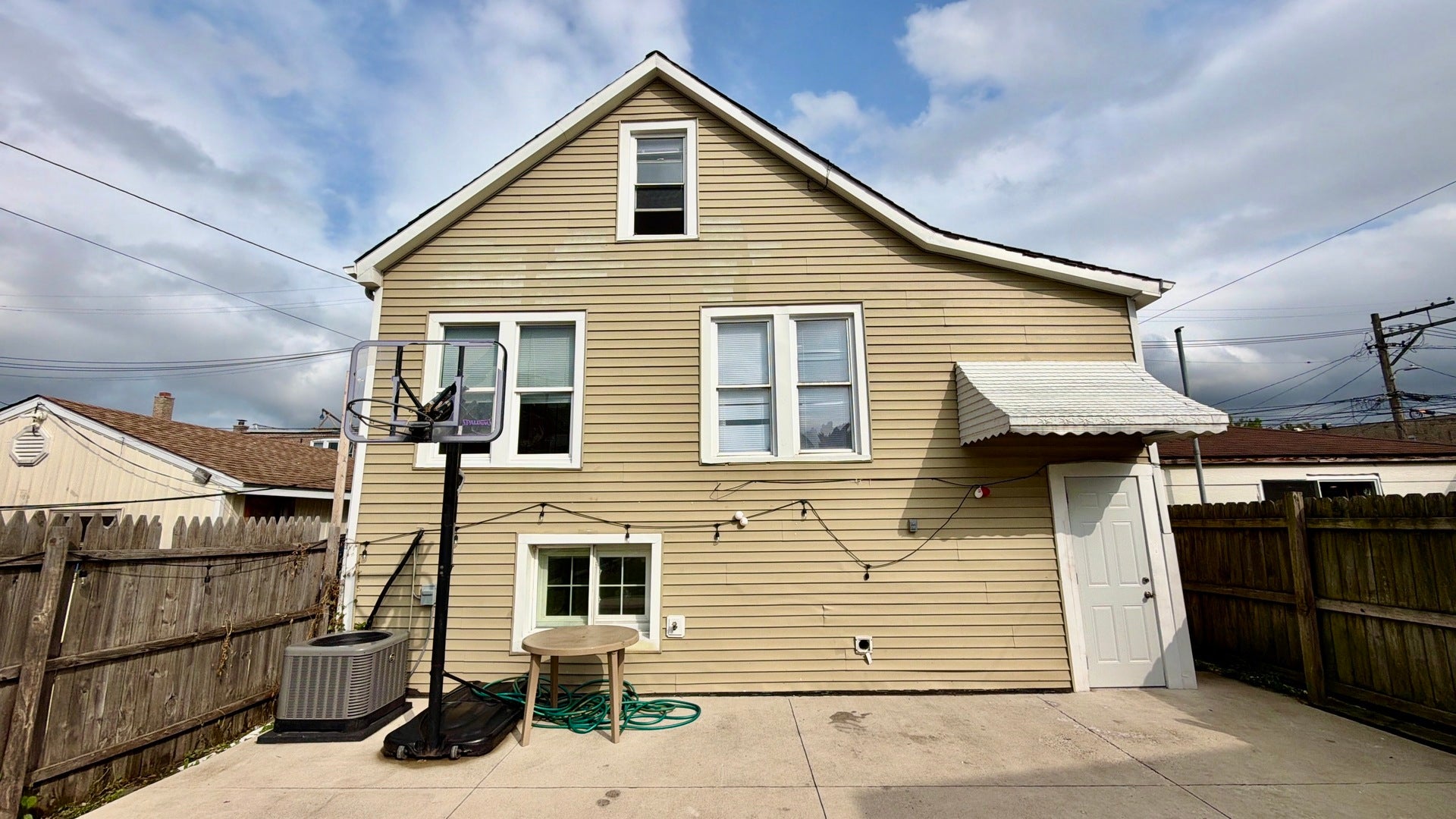 2329 N Mcvicker Avenue