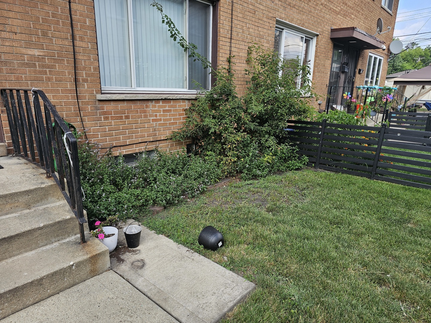 10081 FRONTAGE Road F