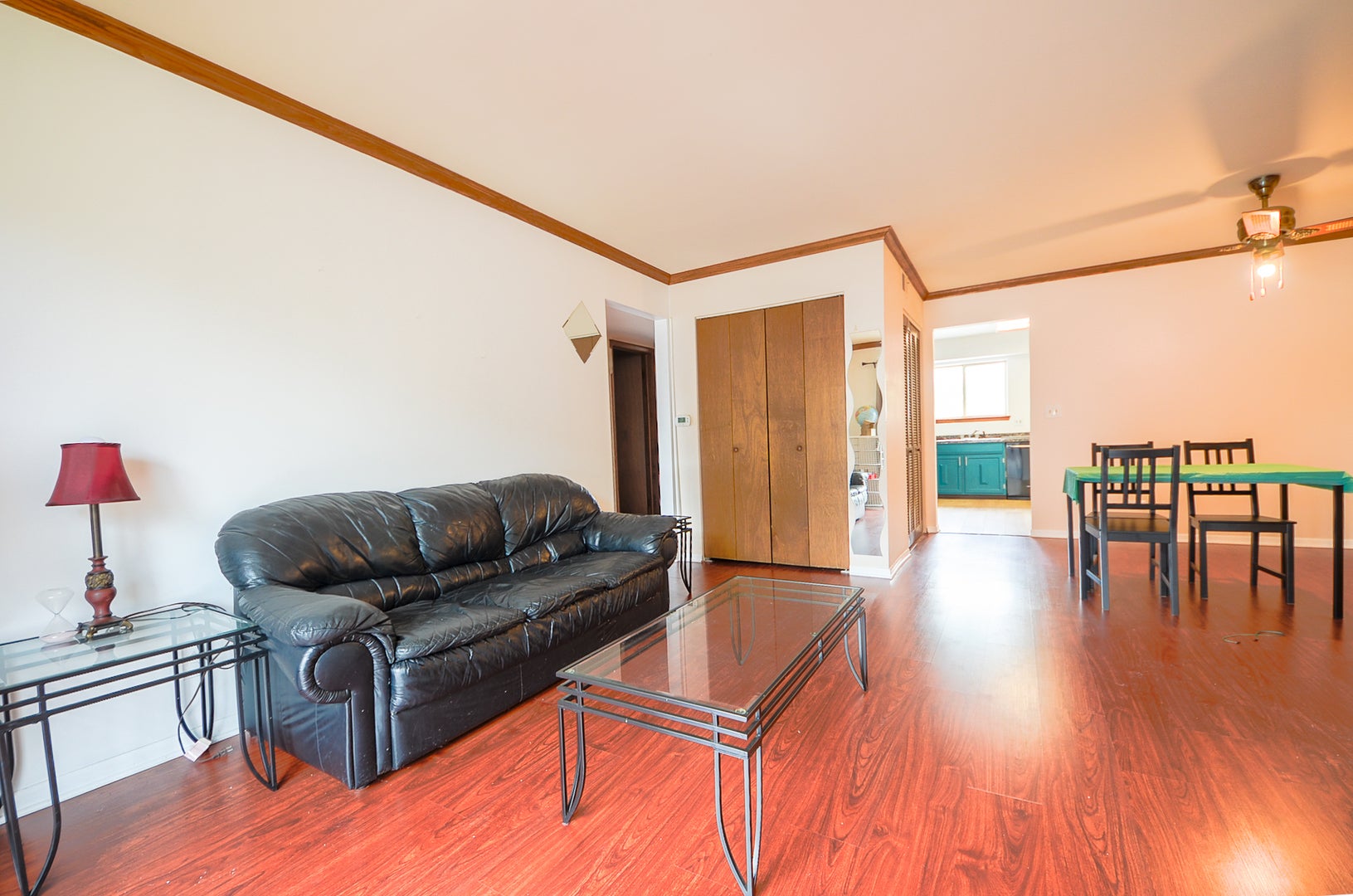 916 S Plum Grove Road 223