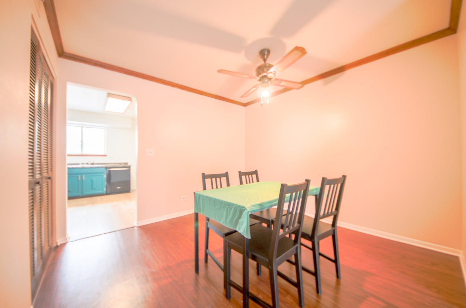 916 S Plum Grove Road 223