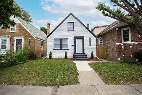 Photo of 9605 S Greenwood Avenue, Chicago, IL 60628 (MLS # 12787159)