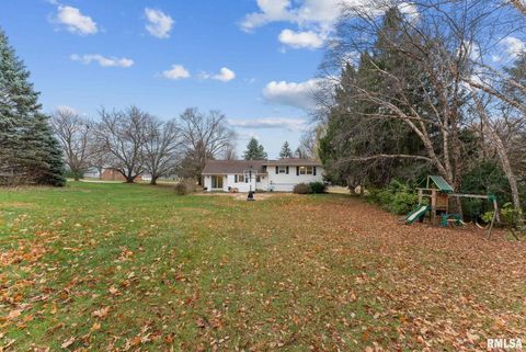 Tiny photo for 2685 NORTHWOOD Drive, Muscatine, IA 52761 (MLS # QC4269533)