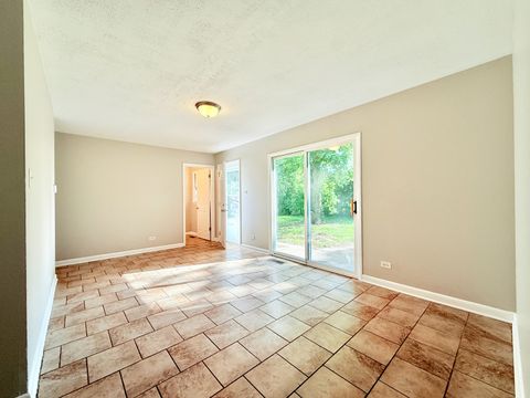 Tiny photo for 2711 Larkspur Lane, Hazel Crest, IL 60429 (MLS # 12465692)