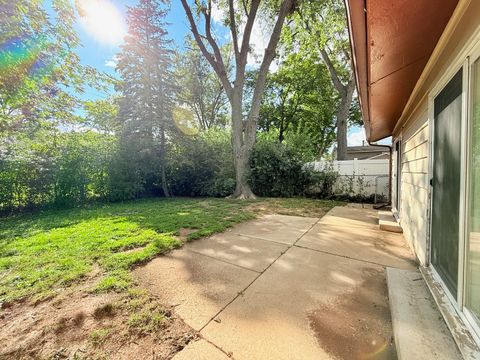 Tiny photo for 2711 Larkspur Lane, Hazel Crest, IL 60429 (MLS # 12465692)