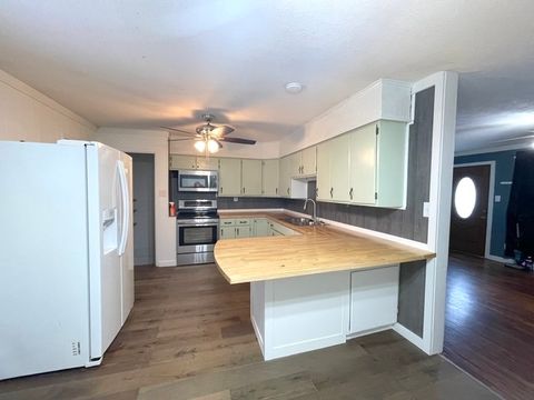 Tiny photo for 306 S Carter Street, Carterville, IL 62918 (MLS # 12559338)