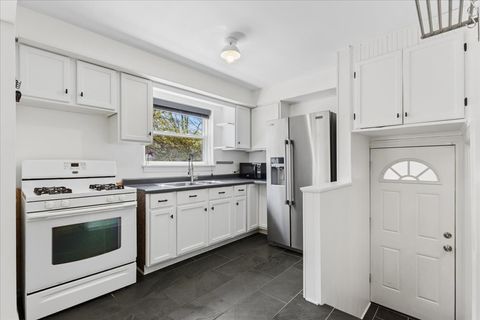 Tiny photo for 7106 W SUMMERDALE Avenue, Chicago, IL 60656 (MLS # 12620205)