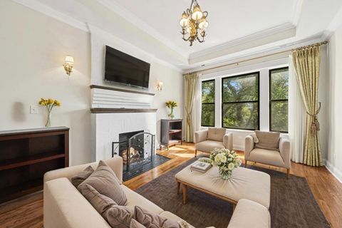 Tiny photo for 4834 N Kenmore Avenue #3N, Chicago, IL 60640 (MLS # 12484835)