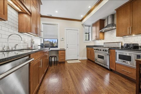 Tiny photo for 4834 N Kenmore Avenue #3N, Chicago, IL 60640 (MLS # 12484835)