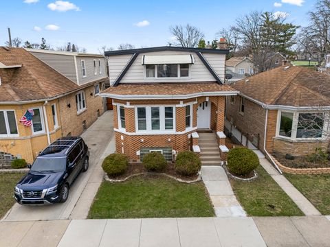Photo of 6145 W FLETCHER Street, Chicago, IL 60634 (MLS # 12637756)