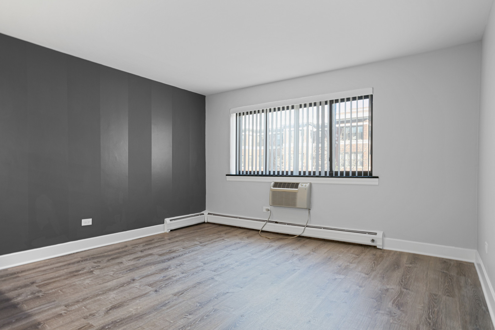 6758 N Sheridan Avenue 333