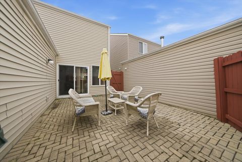 Tiny photo for 1615 Victoria Park Circle, Aurora, IL 60504 (MLS # 12605547)