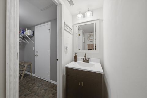 Tiny photo for 1615 Victoria Park Circle, Aurora, IL 60504 (MLS # 12605547)