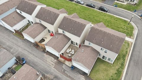 Tiny photo for 1615 Victoria Park Circle, Aurora, IL 60504 (MLS # 12605547)