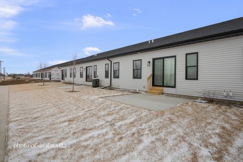 Tiny photo for 1867 REDBUD Circle #103, Eldridge, IA 52748 (MLS # QC4264689)