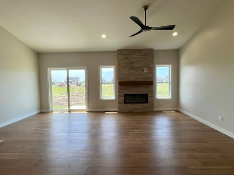 Tiny photo for 1867 REDBUD Circle #103, Eldridge, IA 52748 (MLS # QC4264689)