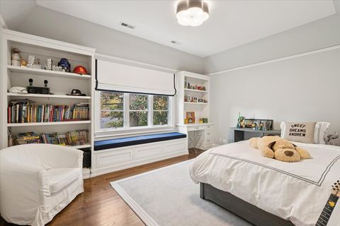 Tiny photo for 349 E BLODGETT Avenue, Lake Bluff, IL 60044 (MLS # 12576240)