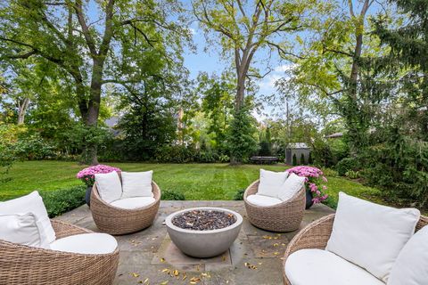 Tiny photo for 349 E BLODGETT Avenue, Lake Bluff, IL 60044 (MLS # 12576240)